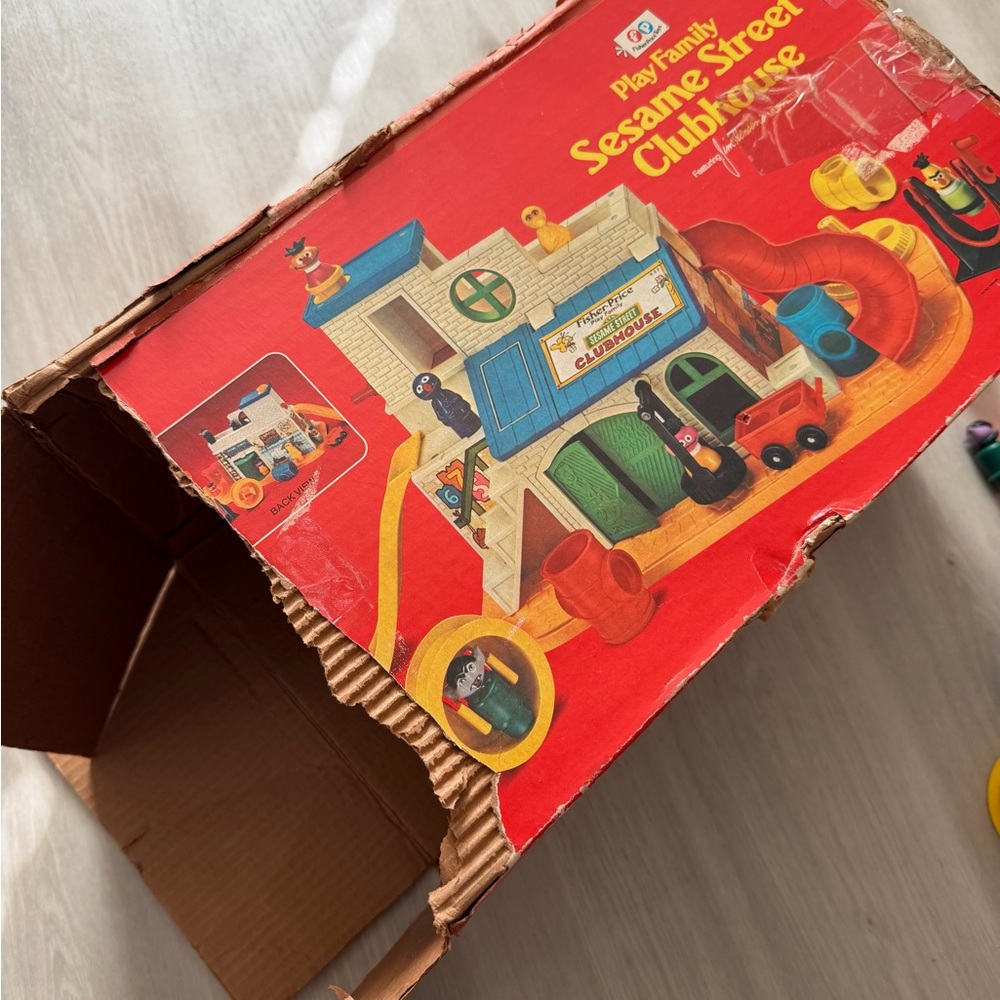1976 Fisher Price Little People Sesame Street Clubhouse - Picture 12 of 14